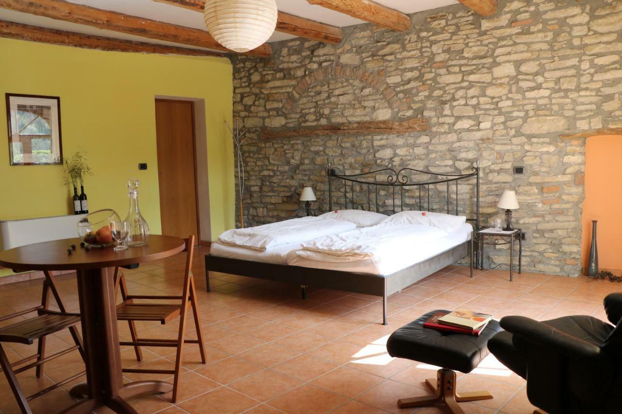 Casa Re - B&B E Vino A Montabone 外观 照片